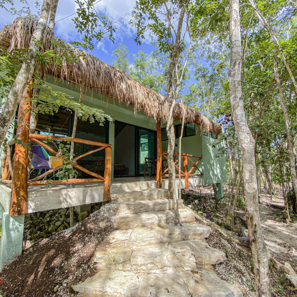 Villa Tortuga, alojamiento en Cozumel, exterior, naturaleza, escaleras, rústico
